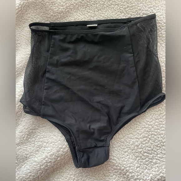 High waisted Black Boy Short Bikini Bottoms w/Sheer Mesh sides—Small, Never Worn - Picture 5 of 6